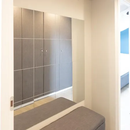 Rodolfo Valentino Loft Τεργέστη