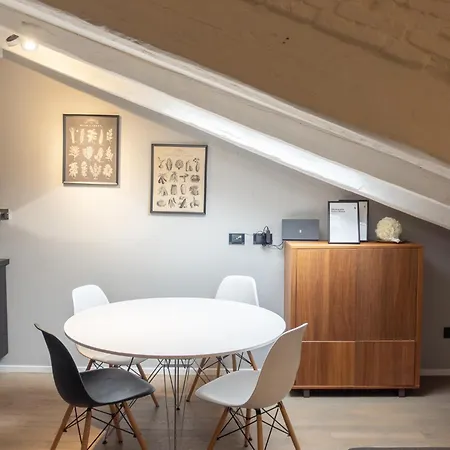 Rodolfo Valentino Loft * Τεργέστη